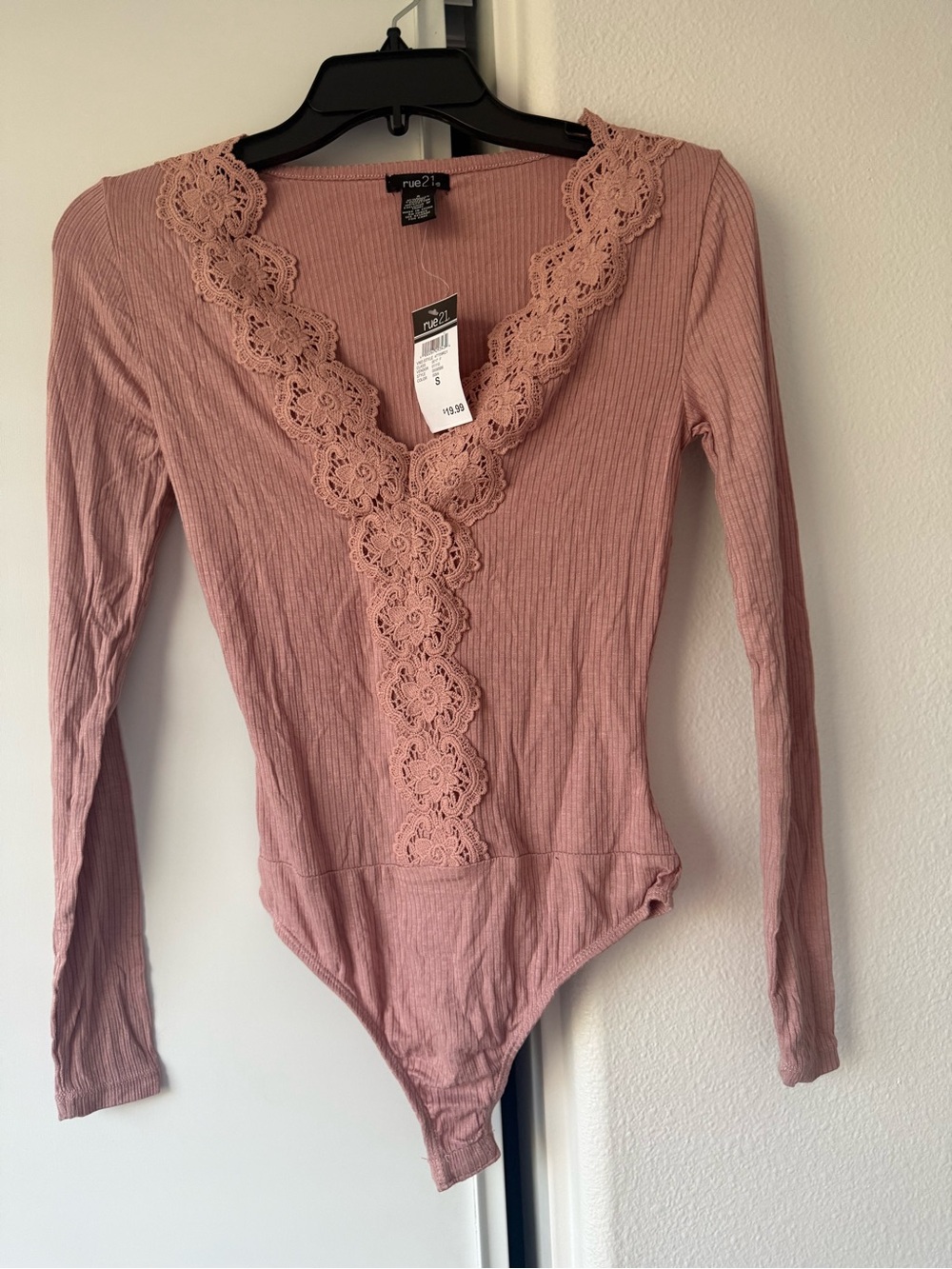 Rue21 Mauve Lace-Trim Ribbed Long-Sleeve Bodysuit